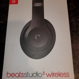 Beats Studio 3 Wireless headphones